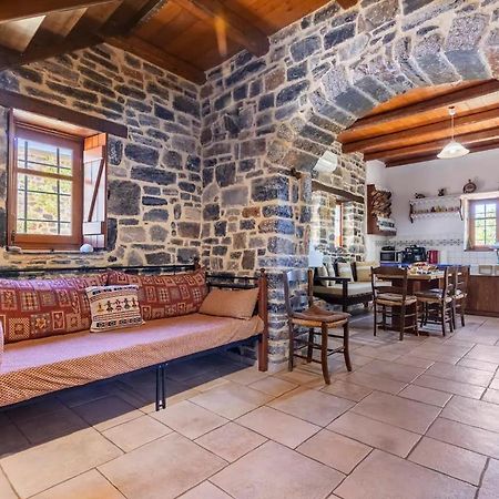 Traditional Stone House By The Sea... Kapetaniana Bagian luar foto
