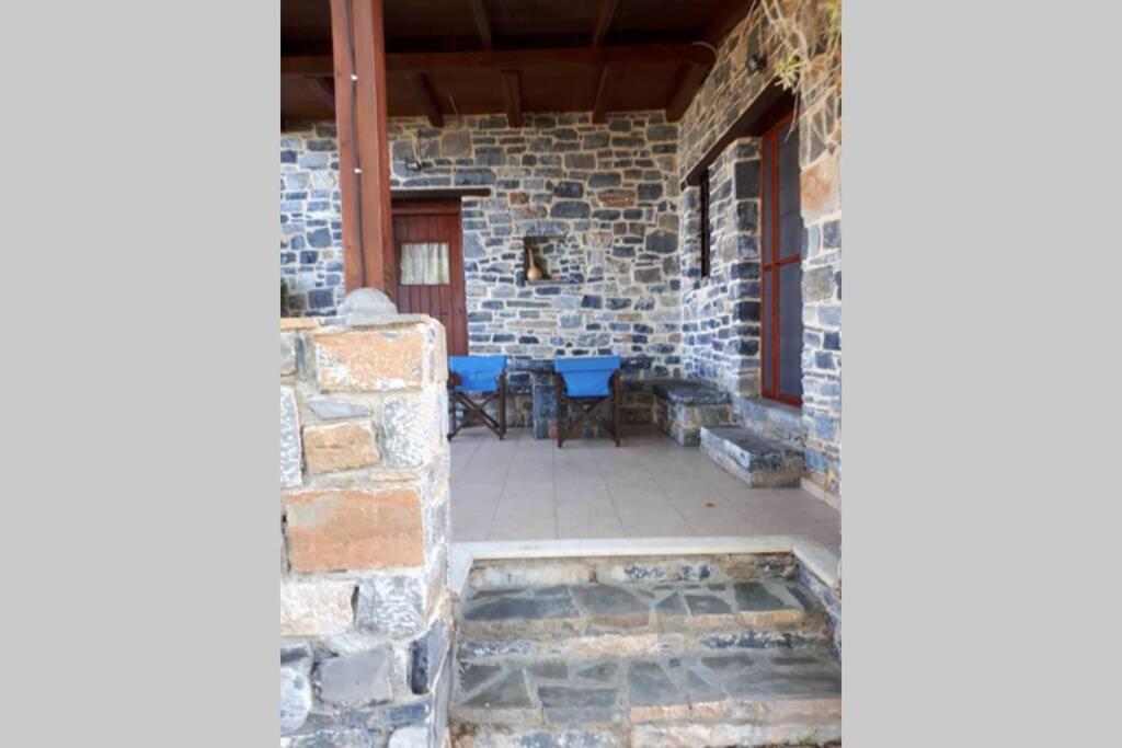 Traditional Stone House By The Sea... Kapetaniana Bagian luar foto