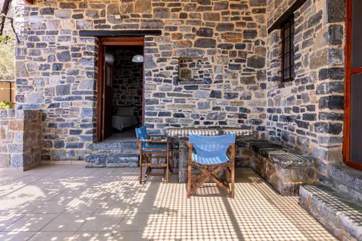 Traditional Stone House By The Sea... Kapetaniana Bagian luar foto